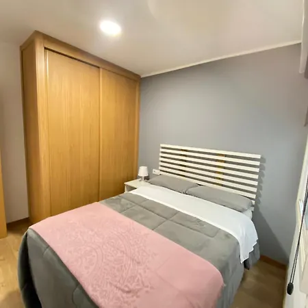 Playa Bouzas - - Parking Free
