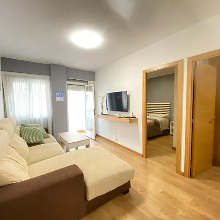 Playa Bouzas - - Parking Free
