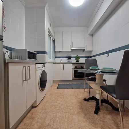 Playa Bouzas - - Parking Free Apartment *